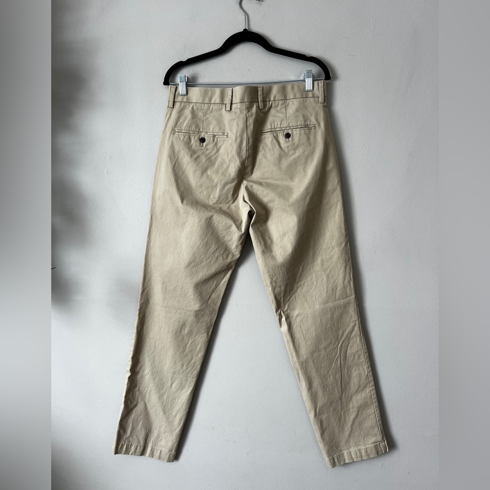 GAP Beige/Tan Chinos - Picture 6 of 8